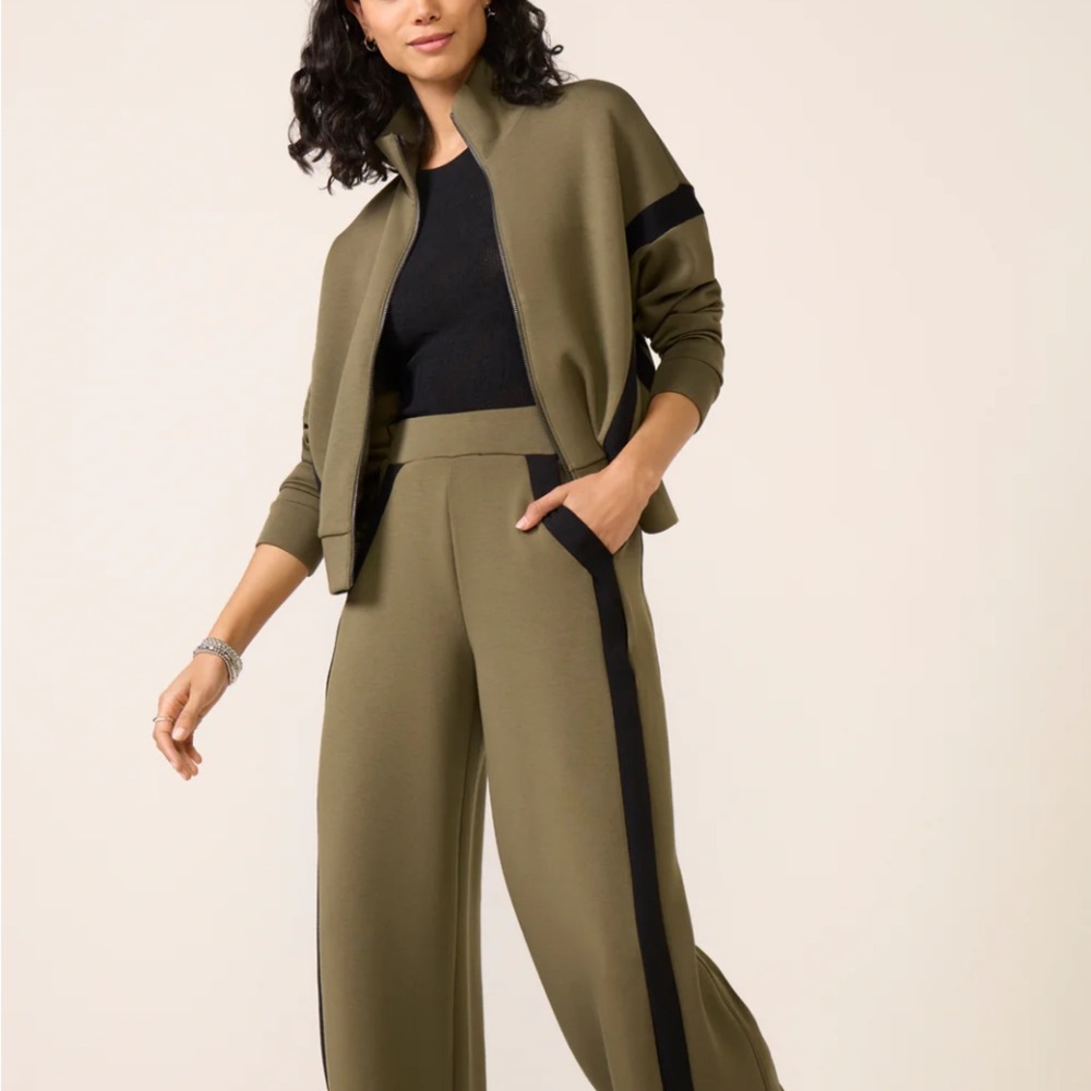Air Essentials Track Pants